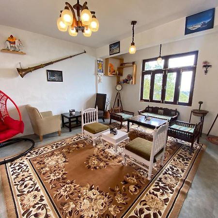 Redeem Cafe & Homestay McLeod Ganj Dış mekan fotoğraf