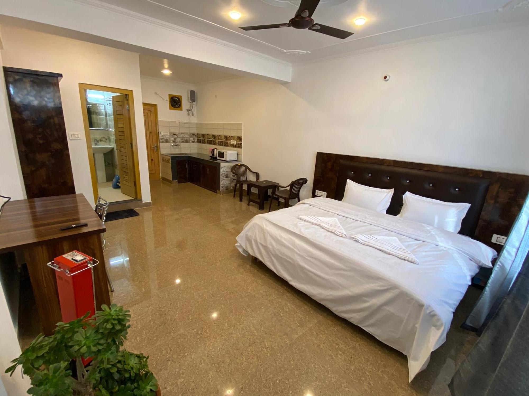 Redeem Cafe & Homestay McLeod Ganj Dış mekan fotoğraf