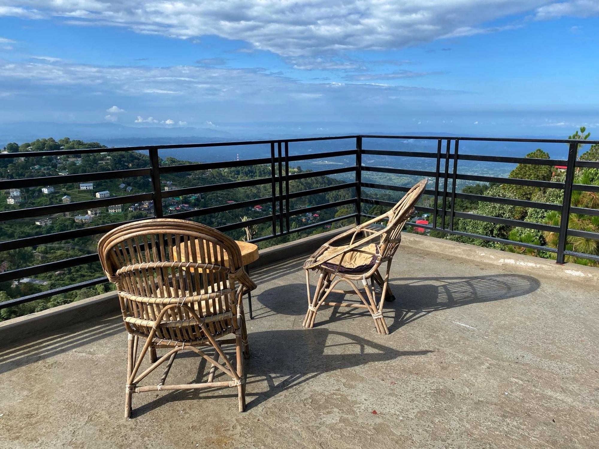 Redeem Cafe & Homestay McLeod Ganj Dış mekan fotoğraf